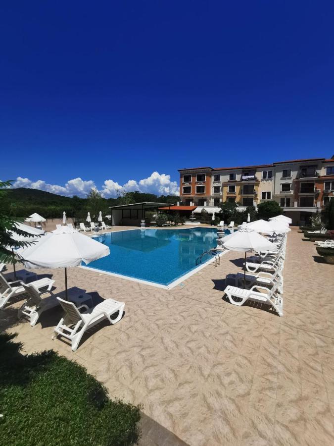 Lily Beach - Apartment 408A Sozopol Exteriör bild